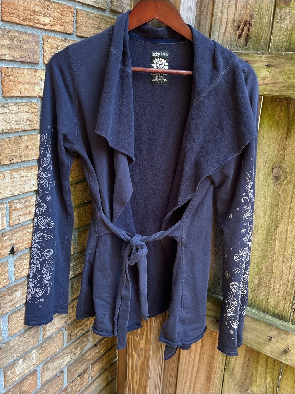 Vtg Lucky Brand Navy Cotton Knit Cardigan with Sleeve Detail Y2K Retro